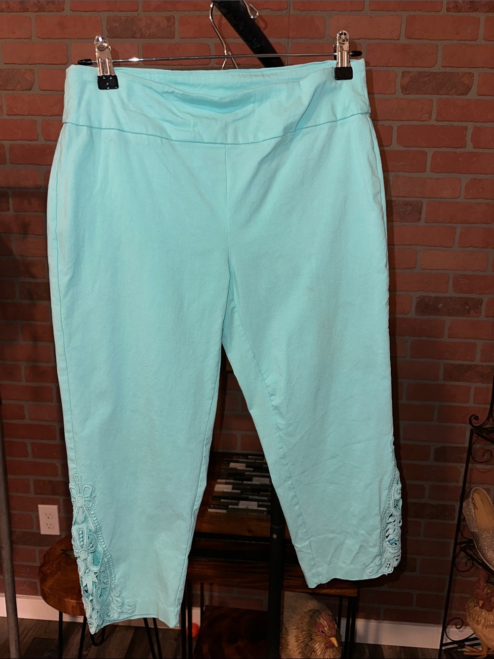 Bella Rose Closet Aqua Cropped Capris with Lace Side Insets
